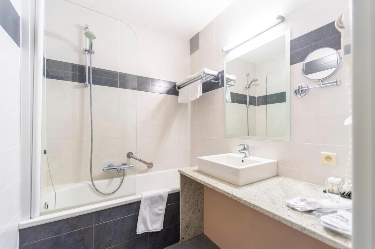 Hotel Ambiotel Тонгерен Екстер'єр фото